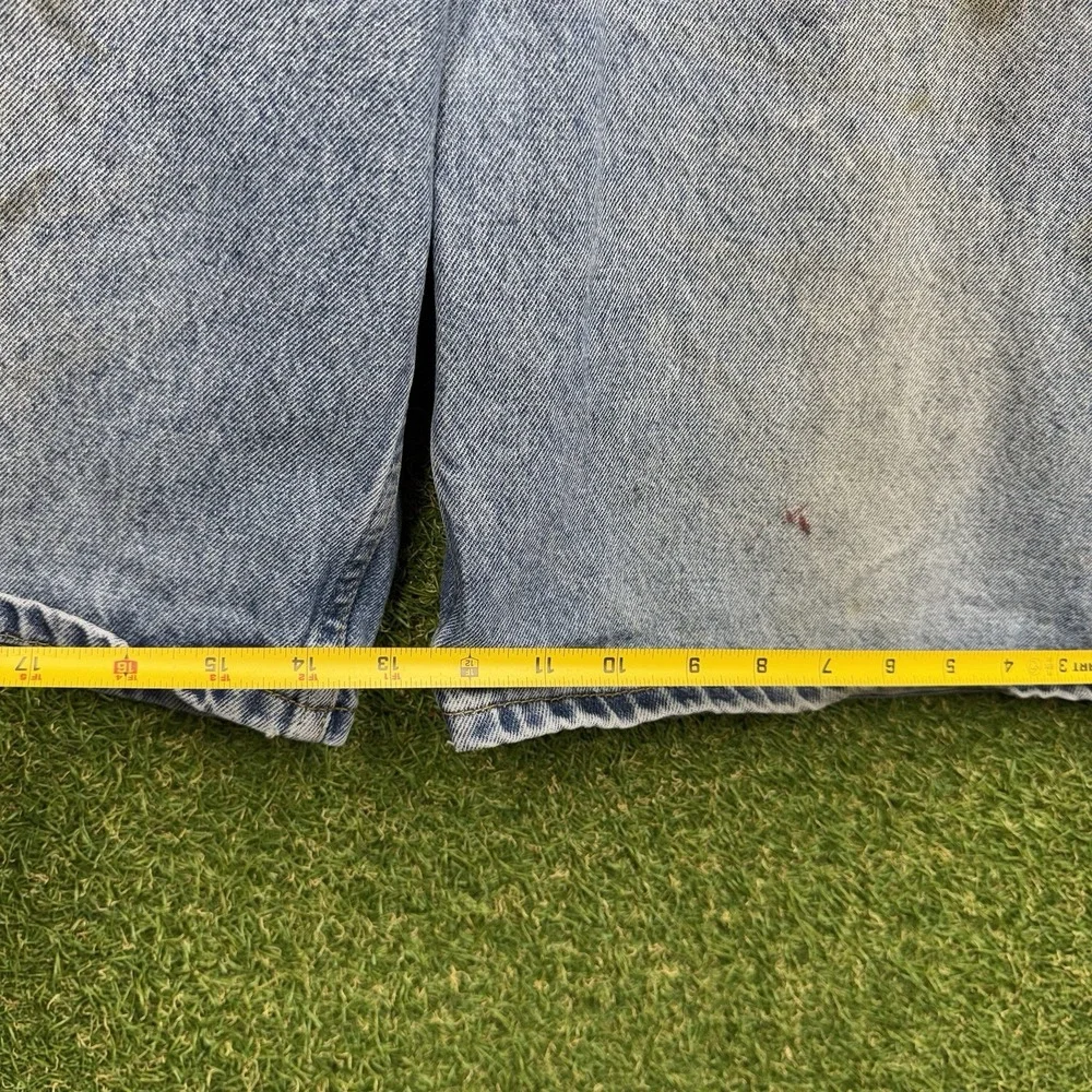 Levis shop confidence